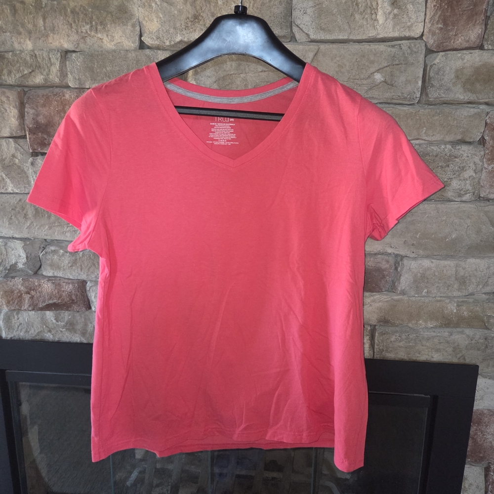 Time And Tru Women's Pink V-Neck Top
